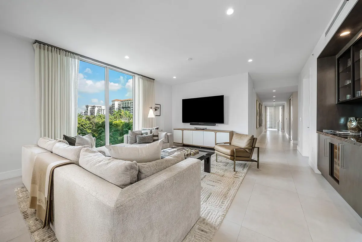 Living Room at 475 E ROYAL PALM Road 306, Boca Raton