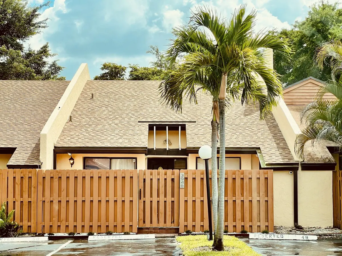 Photo 1 at 3948 NW 77TH Avenue 3948, Davie
