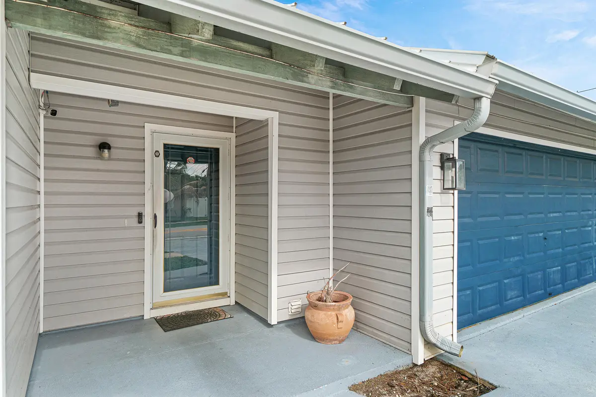 Front Door at 215 SW 8TH Street, Boynton Beach