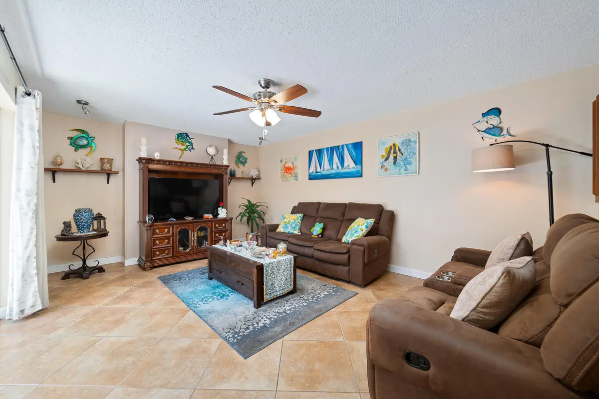 DSC0009 at 1704 FOREST LAKES Circle A, West Palm Beach