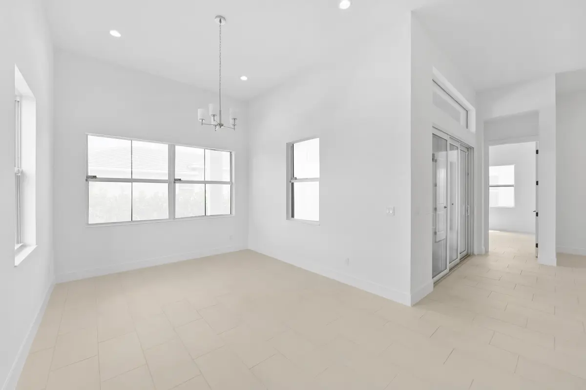 Avenir_JesalinTransition_157_dining at 10005 Driftwood Way, Palm Beach Gardens