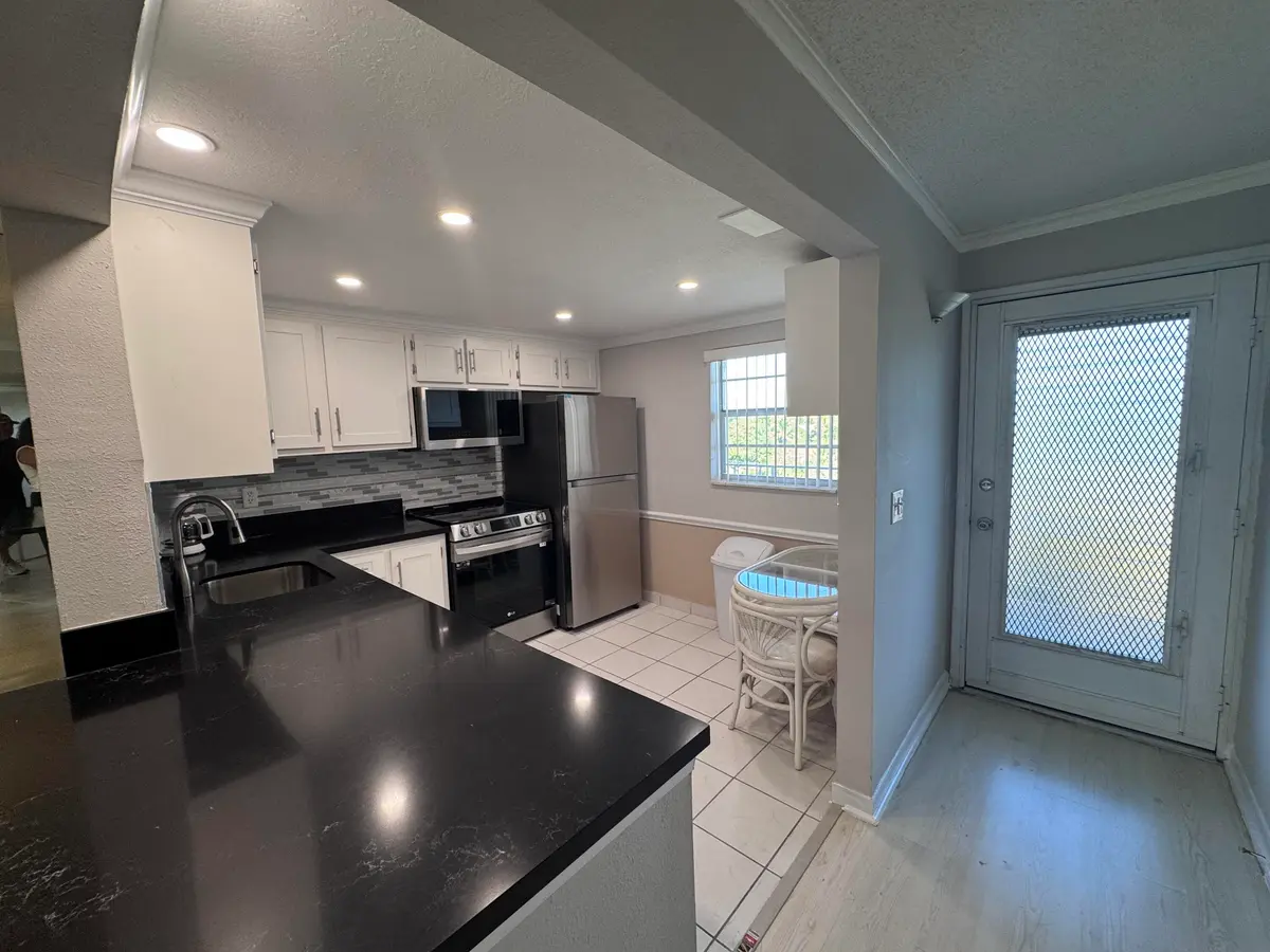 IMG_0544 at 300 NE 26th Avenue 4030, Boynton Beach
