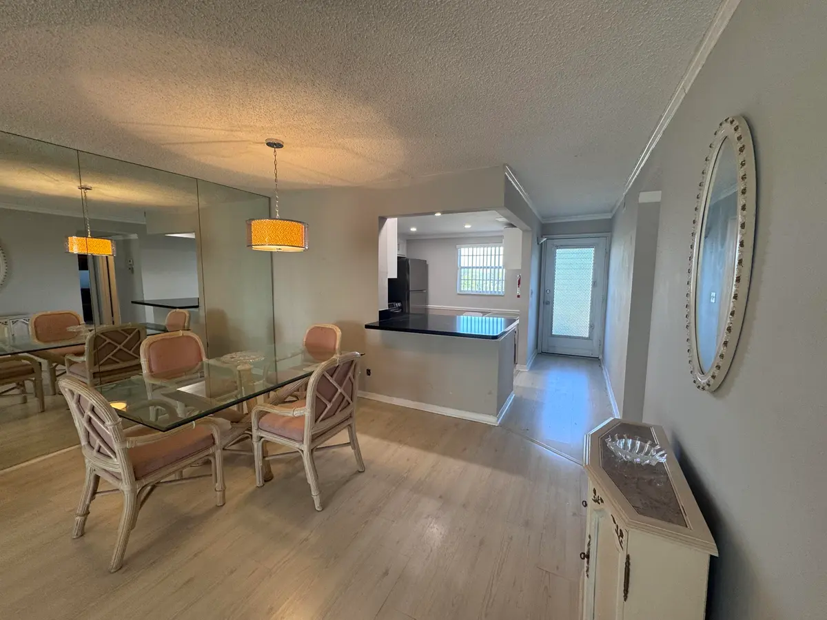 IMG_0538 at 300 NE 26th Avenue 4030, Boynton Beach