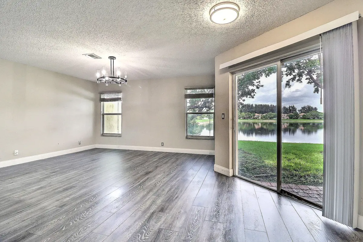 2599bb76375f5eadc246e2d3ec83084c33fa9e70 at 6427 Adriatic Way, West Palm Beach