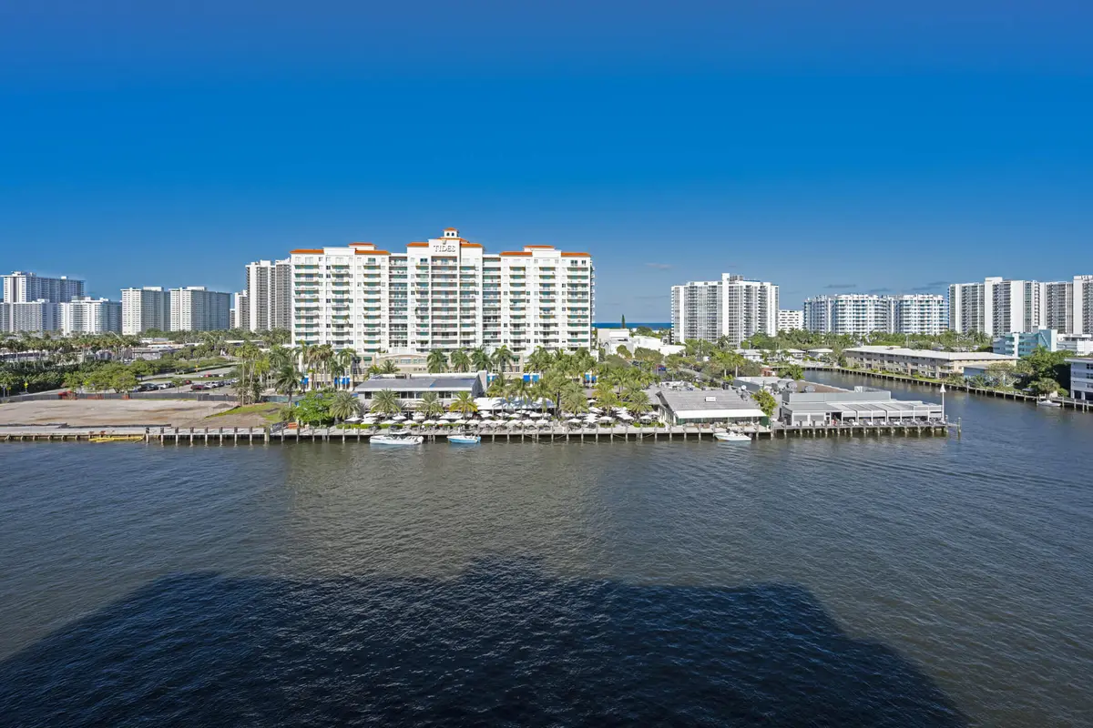 small-SEP_4219-Edit at 2900 NE 30th Street 9i, Fort Lauderdale