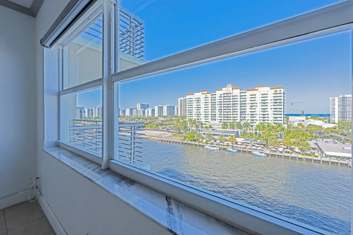 small-SEP_4265-HDR-Edit at 2900 NE 30th Street 9i, Fort Lauderdale
