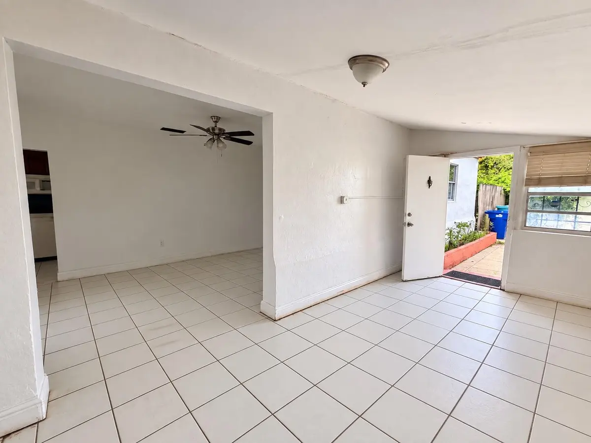 00121335-4E5C-4C5D-8F58-4A22A6974CF7 at 445 NE 163RD Street, Miami