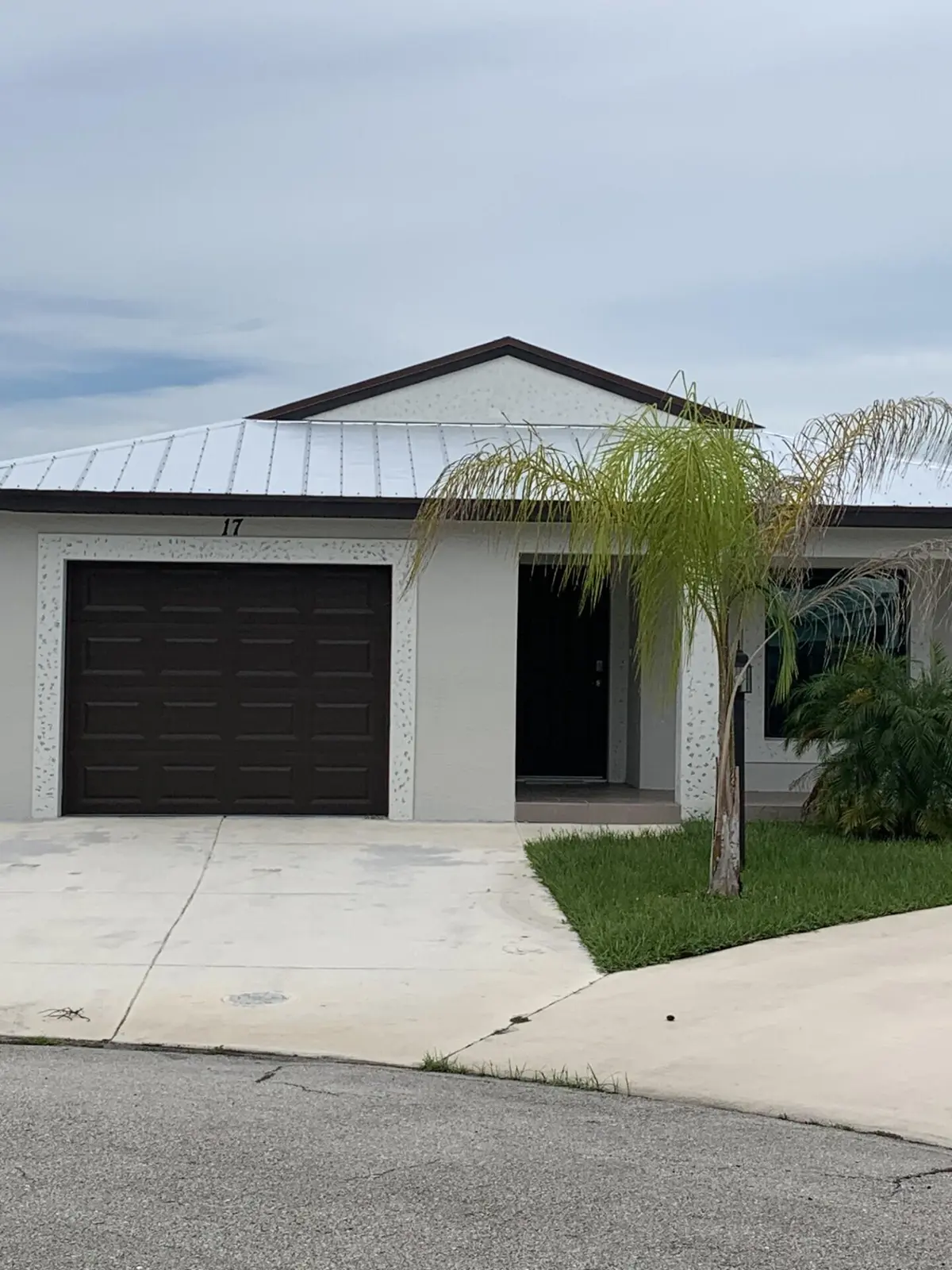 Front at 17 EL PORTAL Lane, Port St. Lucie