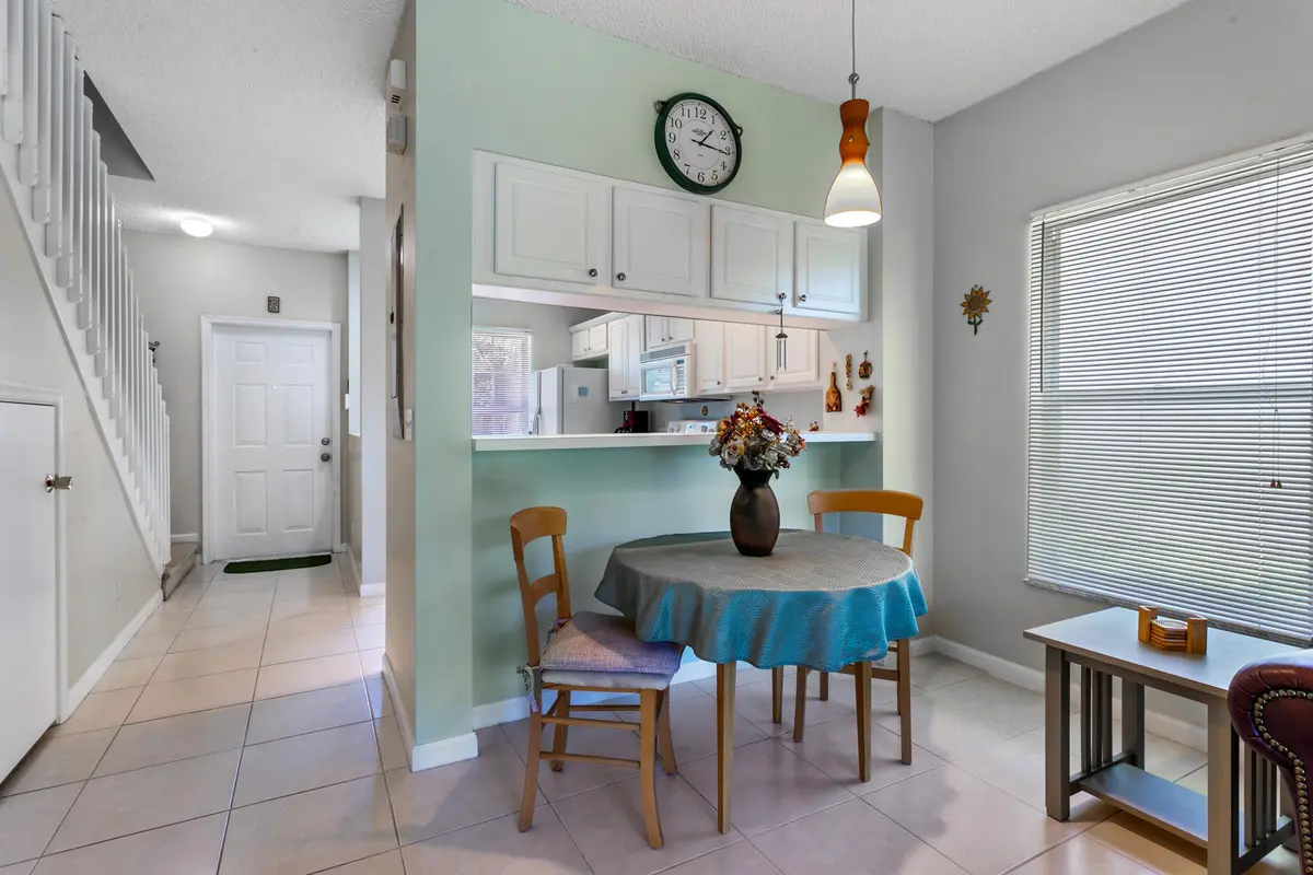 Entry, Bar And Dining at 4976 PALMBROOKE Circle, West Palm Beach