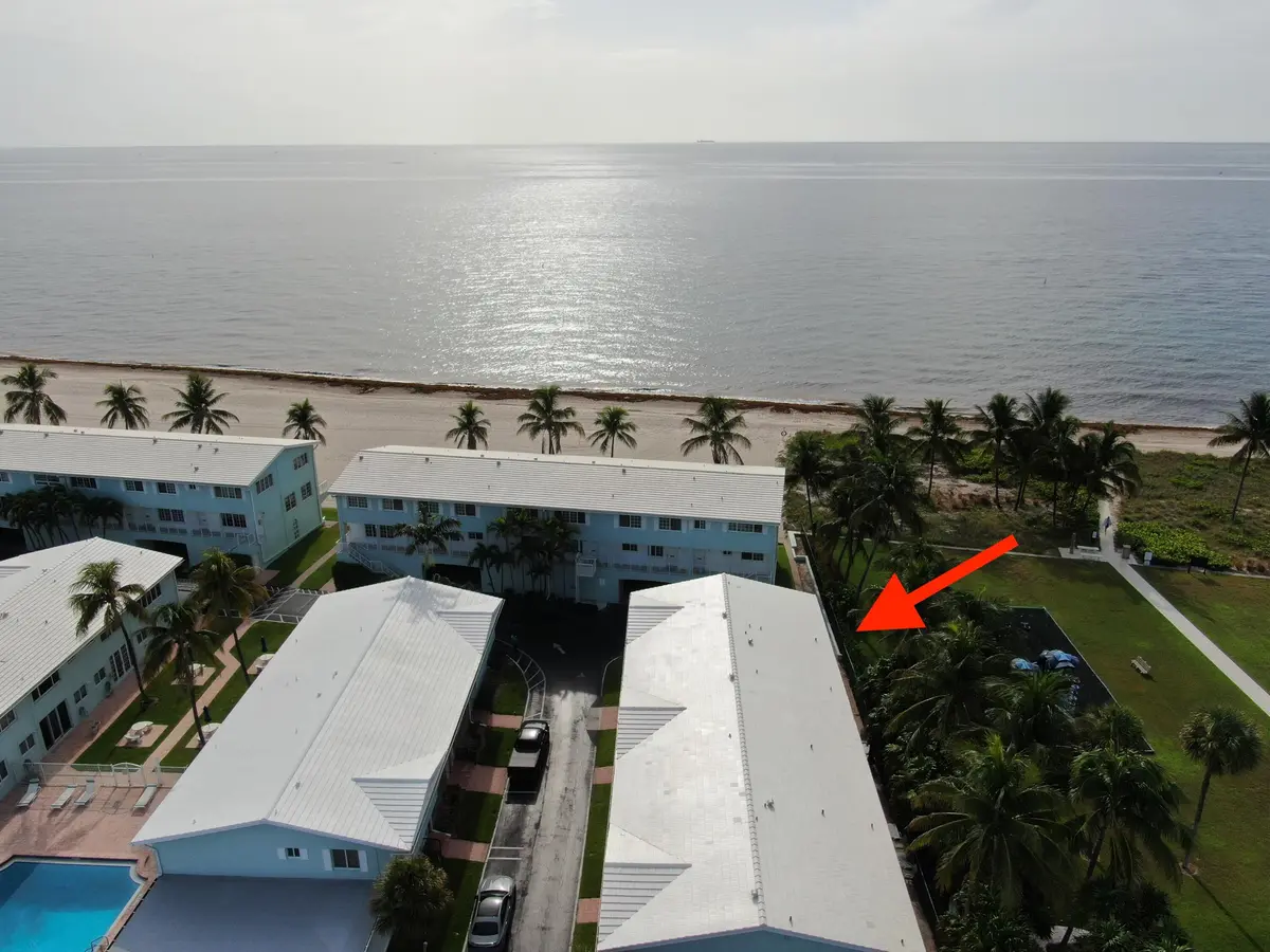 SRV #49 pic 2 at 5400 N Ocean Boulevard #49, Lauderdale-By-The-Sea