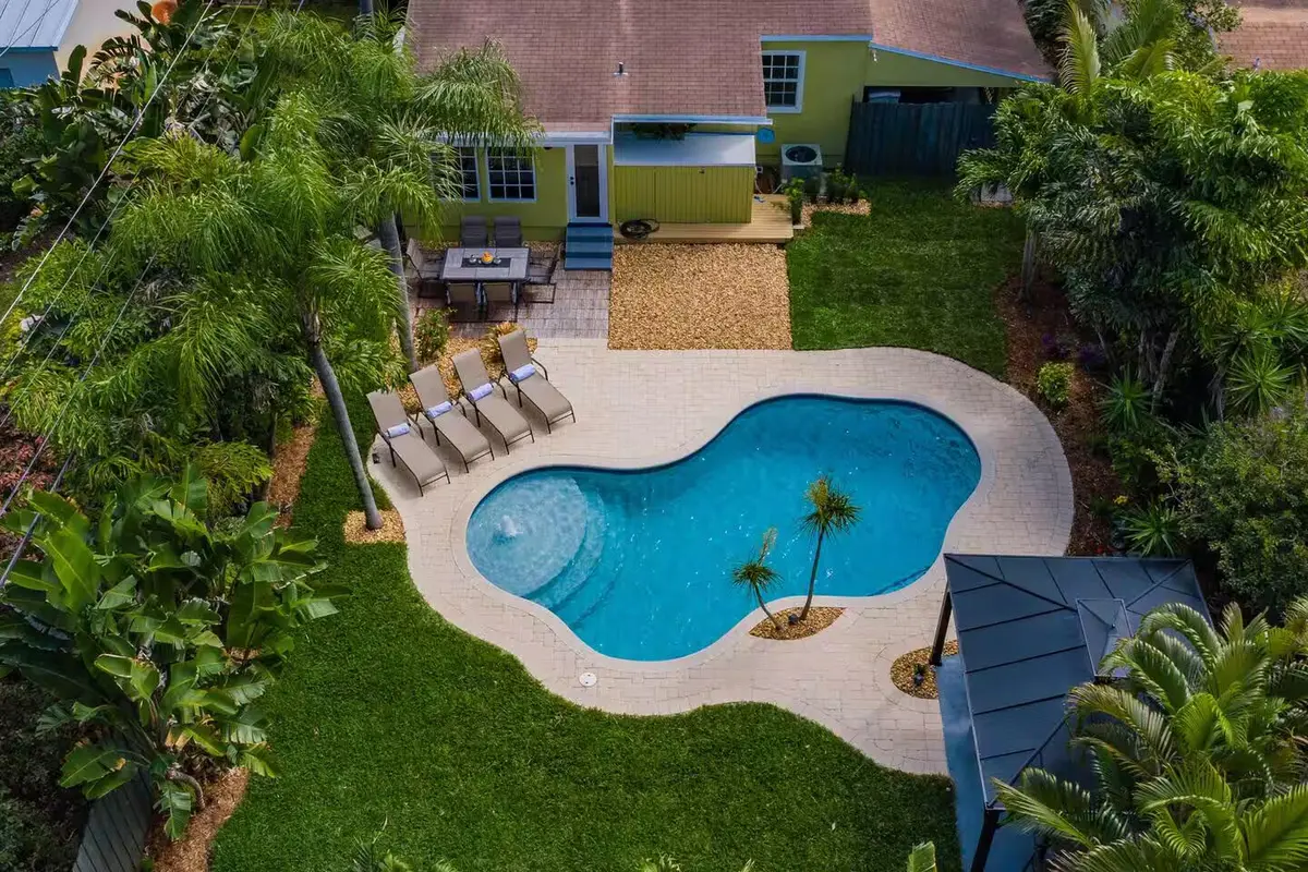 42f2eb1c-8898-4fdf-b537-f04a2cb6e0fb at 2515 NE 8th Avenue, Wilton Manors