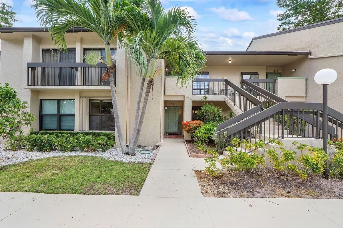 5055_Oakhill_Ln_u213_004 at 5055 Oak Hill Lane 213, Delray Beach