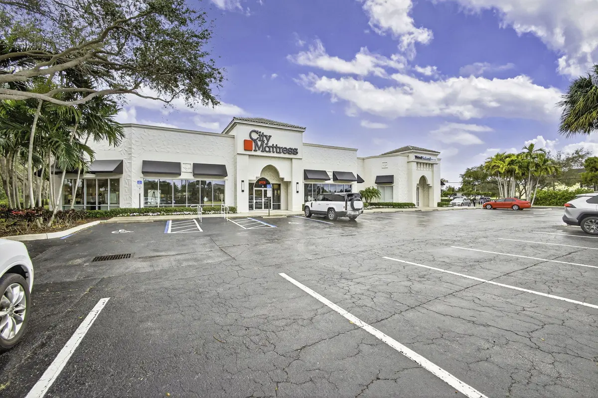 7-web-or-mls-5D1A5184 at 11701 US HIGHWAY 1, Palm Beach Gardens