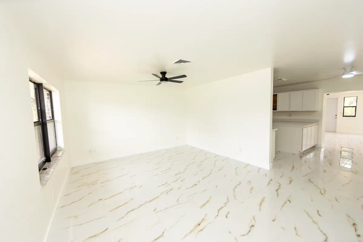 1-0A8A5527 at 2308 GEORGIA Avenue, Fort Pierce