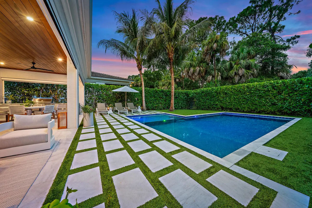 Backyard/pool at 13558 Artisan Circle, Palm Beach Gardens