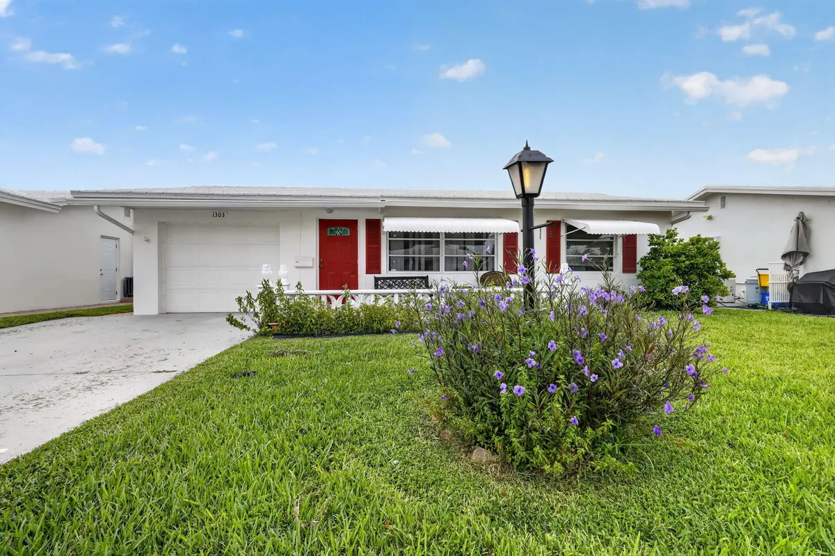 01_beyc6a74d1369cd97 at 1303 SW 15TH, Boynton Beach