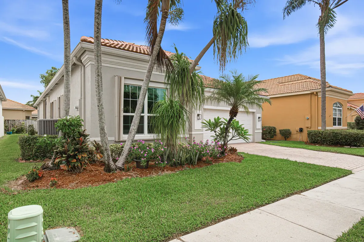 Front Home-B at 7272 Demedici Circle, Delray Beach