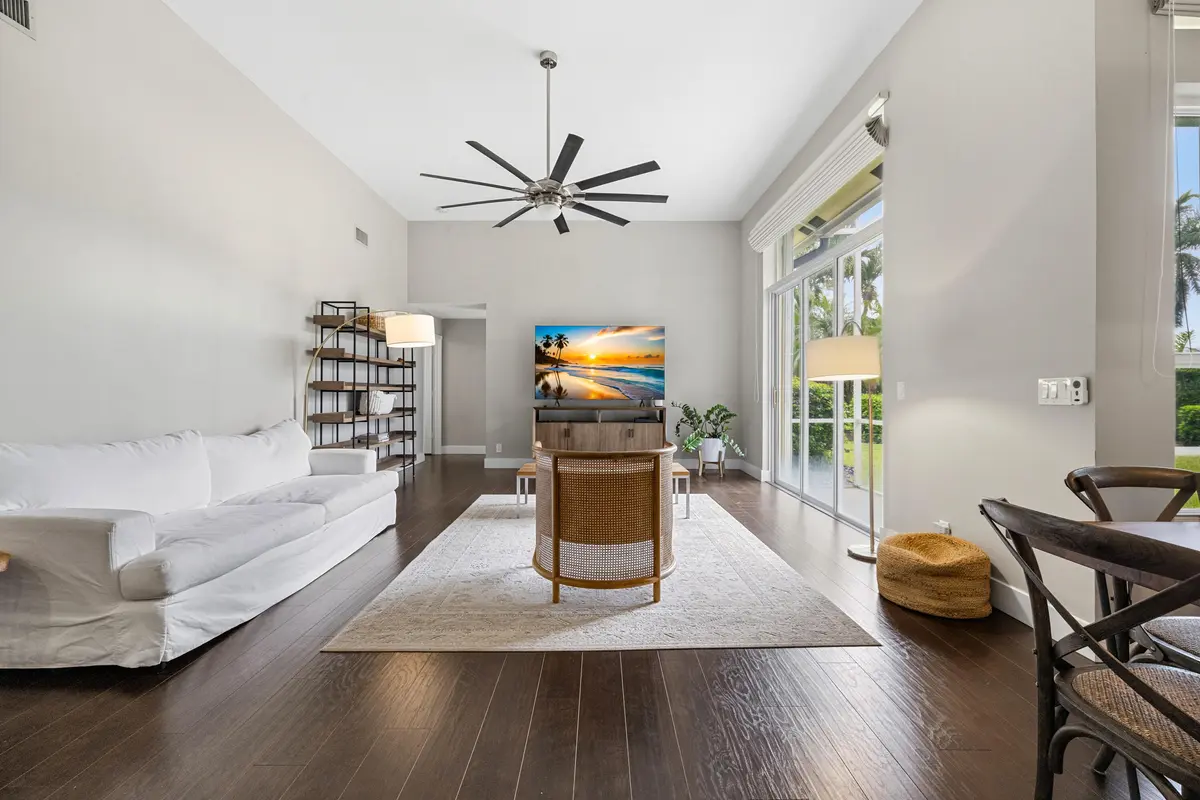 Family room at 10582 MAPLE CHASE Drive, Boca Raton