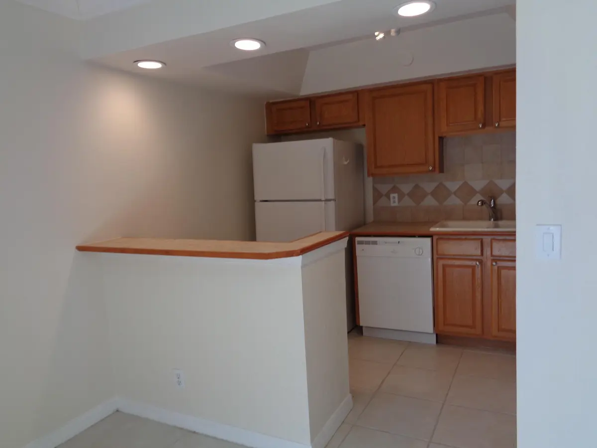 312 SOUTHWIND Drive 104, North Palm Beach, FL – photo 4