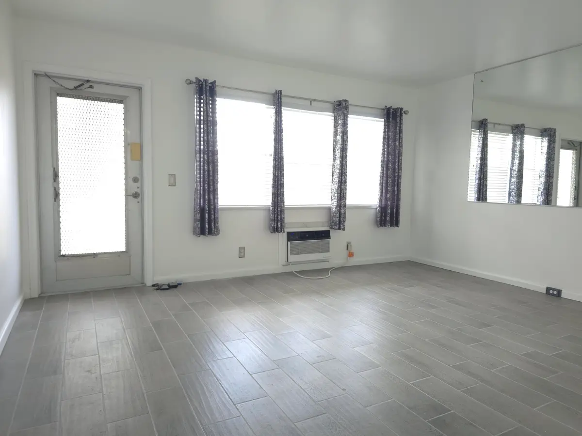 208 KENT M, West Palm Beach, FL – photo 5
