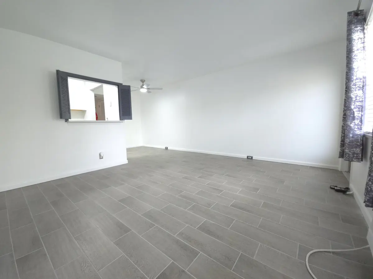 208 KENT M, West Palm Beach, FL – photo 7