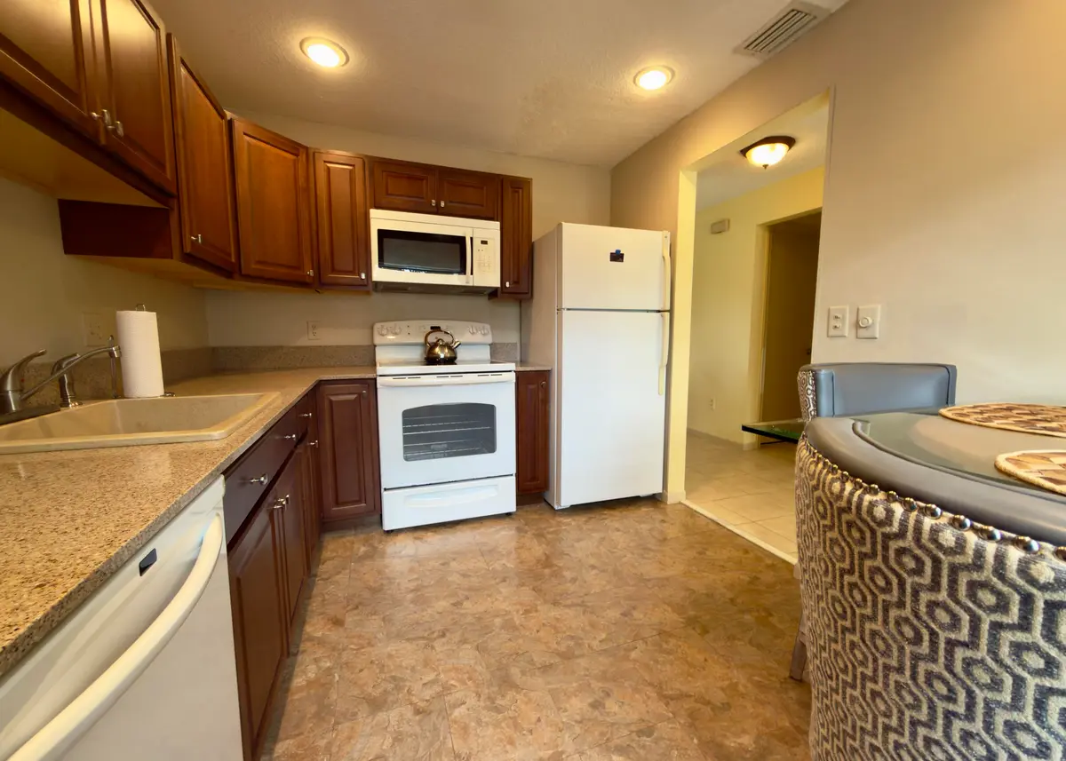 Kitchen3 at 21338 Juego Circle 11g, Boca Raton