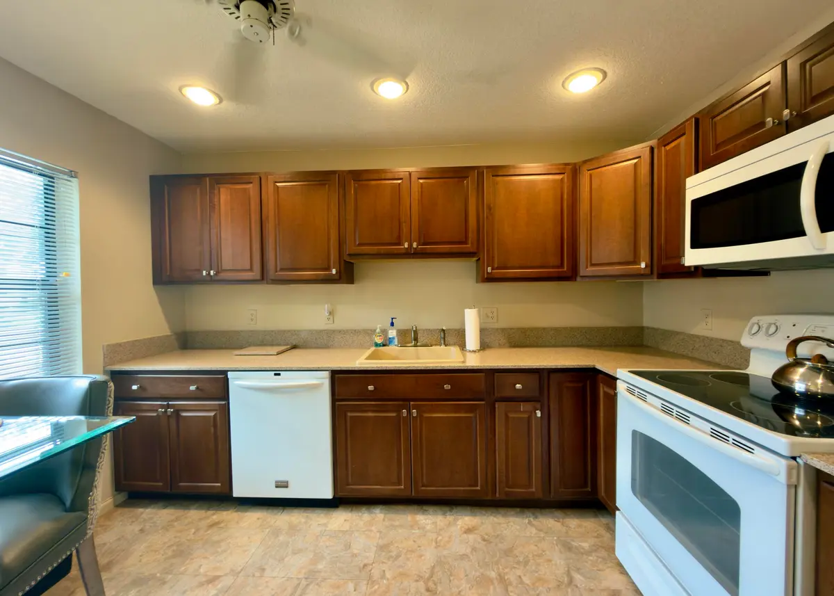 Kitchen2 at 21338 Juego Circle 11g, Boca Raton