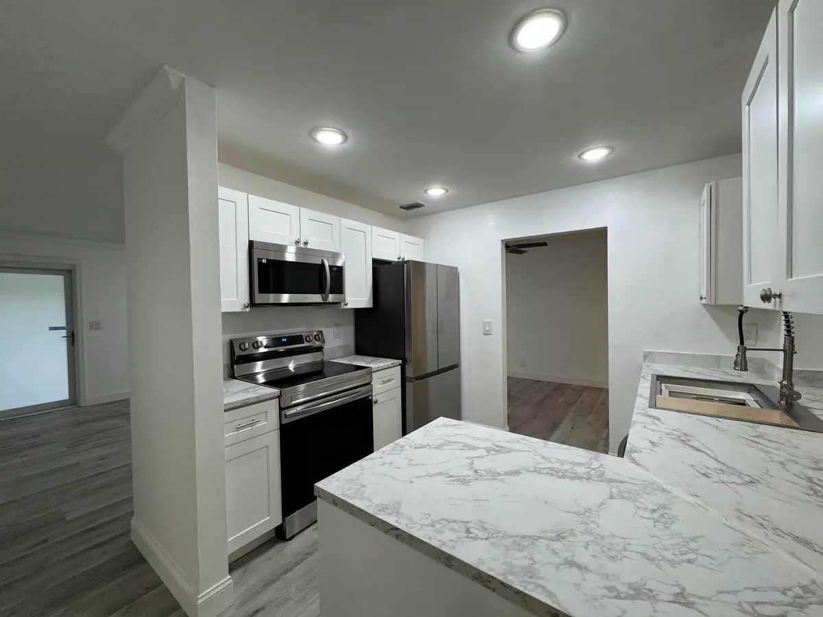 Kitchen at 1331 W Campanelli Drive, Plantation