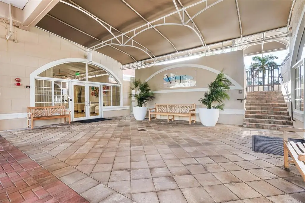 The Vue MOTOR LOBBY at 2001 N OCEAN Boulevard 1106, Fort Lauderdale