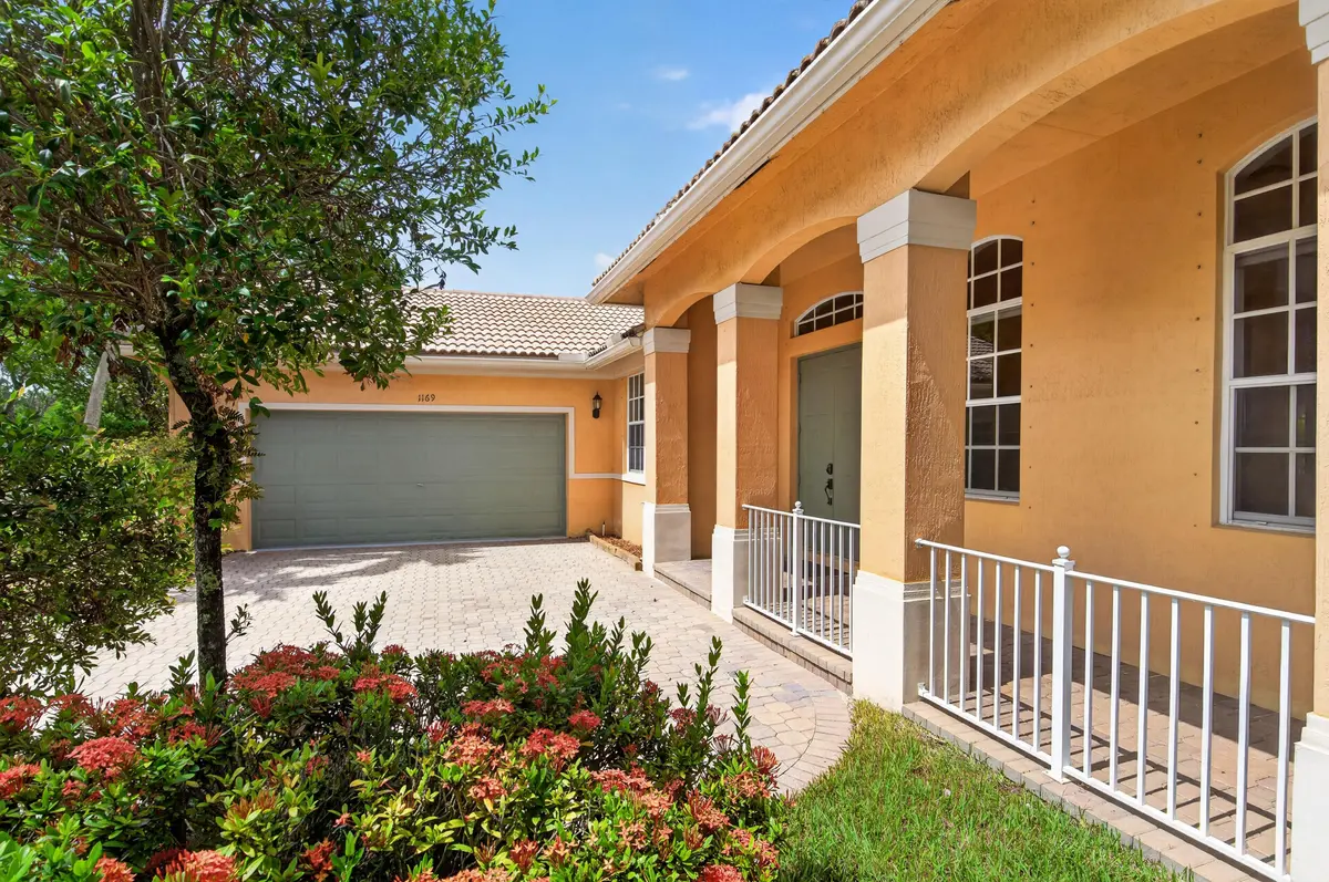 1169-16 at 1169 Peregrine Way, Weston