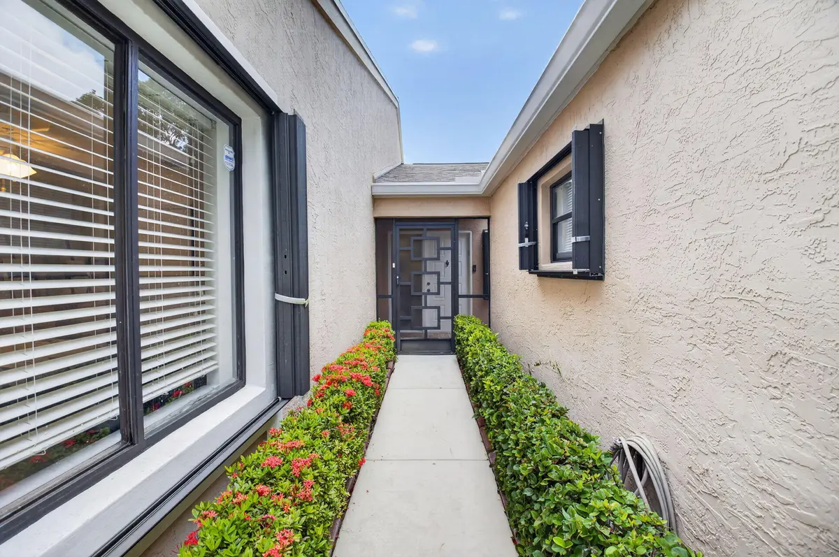 Entrance at 8427 Parkgate Road C, Boca Raton