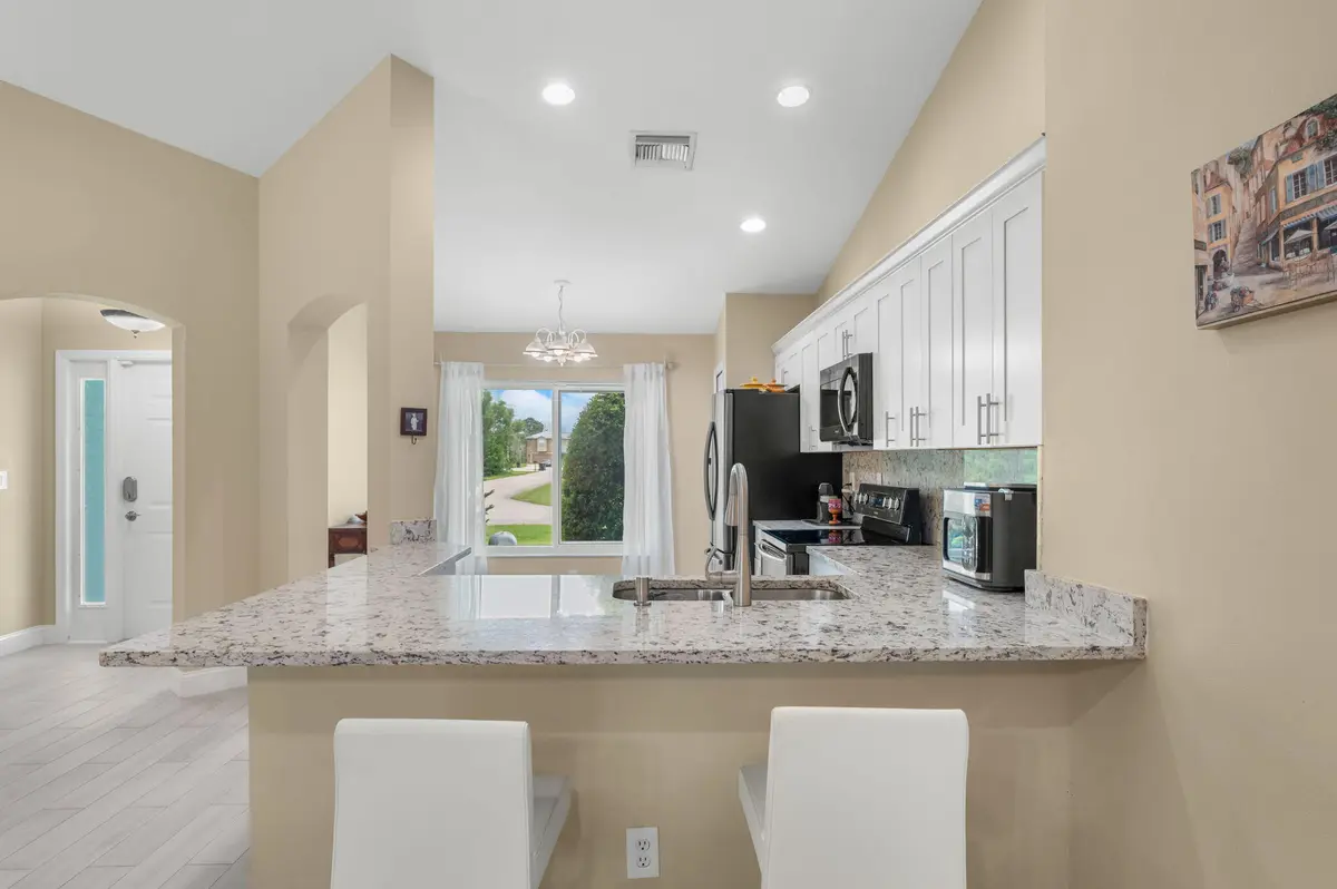 14-web-or-mls-5861 NW Cullom Cir - 14 at 5861 NW Cullom Circle, Port St. Lucie