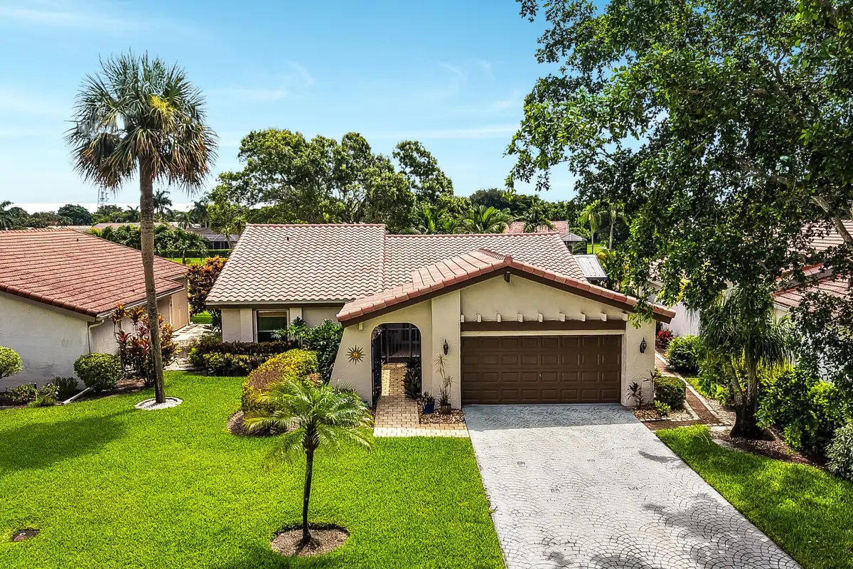 42_Untitled_design_20260805_193800_0000_ at 5569 Lakeview Mews Drive, Boynton Beach