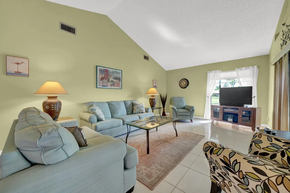 06_Image_6_mls at 5569 Lakeview Mews Drive, Boynton Beach