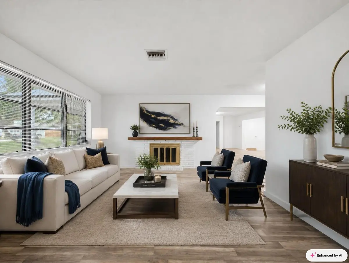 Living Staged at 6700 Forest Court, West Palm Beach