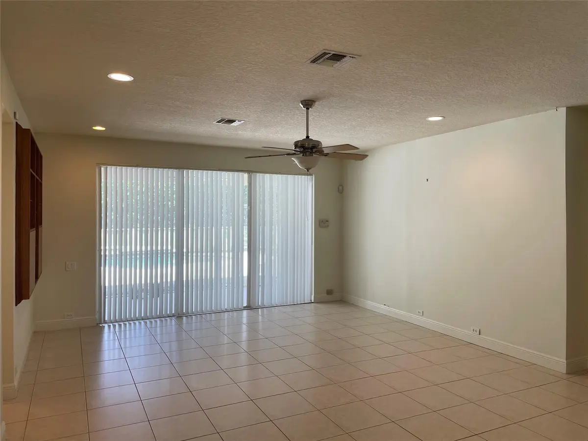 Photo 6 at 10225 NW 60TH Place, Parkland