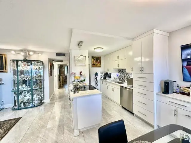 IMG_8841 at 3008 Guildford A, Boca Raton
