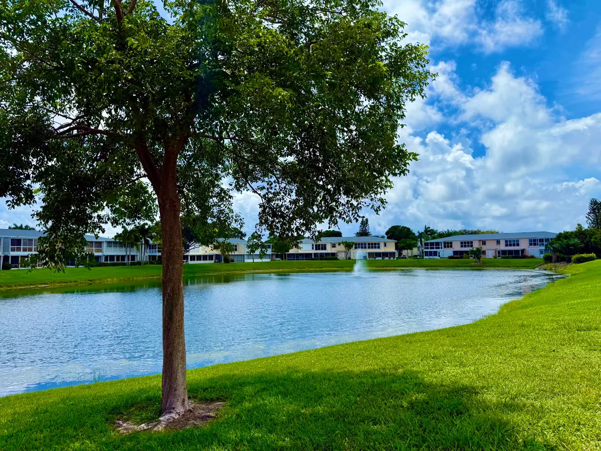 IMG_2074 at 1421 NW 19th Terrace 102, Delray Beach