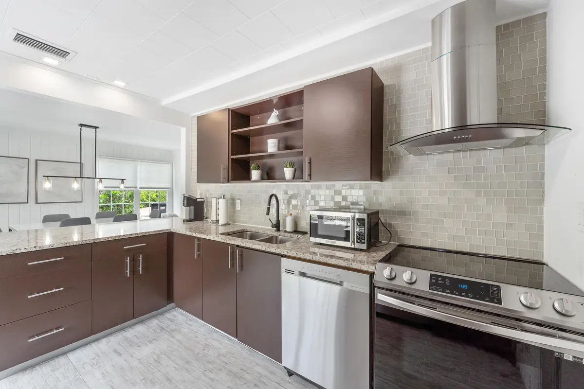 15 (1) at 313 N 16TH Avenue, Lake Worth Beach