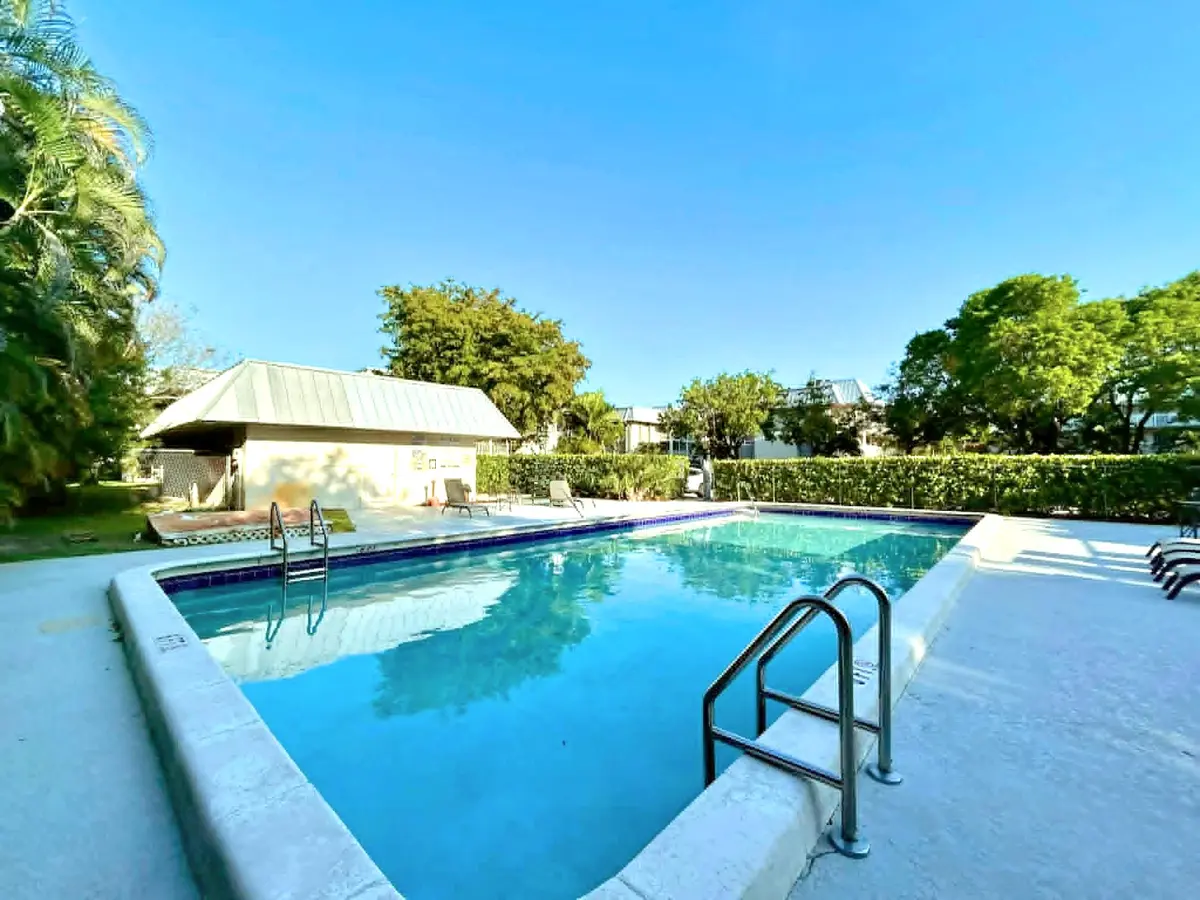 2cb80eeb-8bb0-4393-8741-260e4ad337c7-fot at 2960 Riverside Drive 113-2, Coral Springs