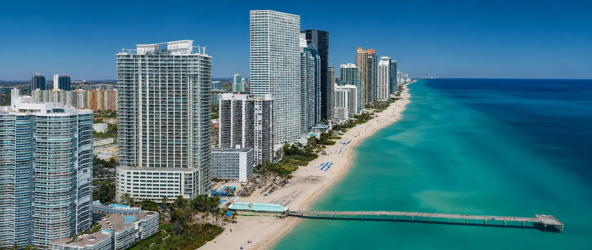 Jade Signature Panoramic Coast at 16901 Collins Avenue 3002, Sunny Isles Beach