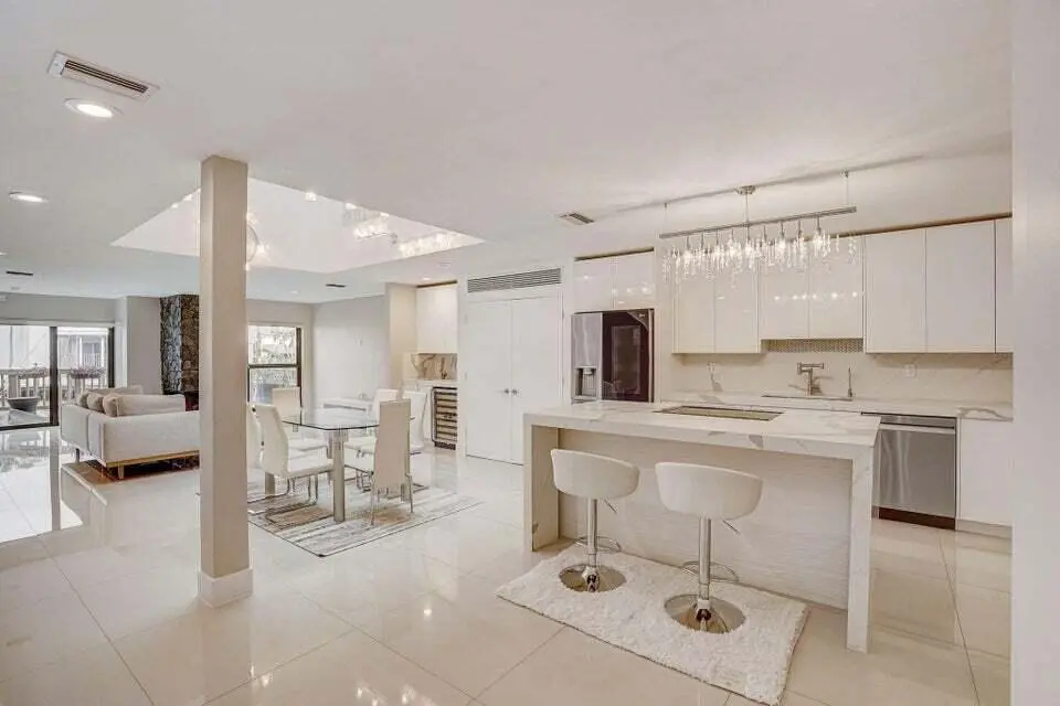 enclave best 1 at 1127 BOCA COVE Lane, Highland Beach