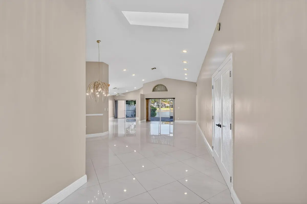 Welcome In! at 7891 Sailing Shores Terrace, Boynton Beach