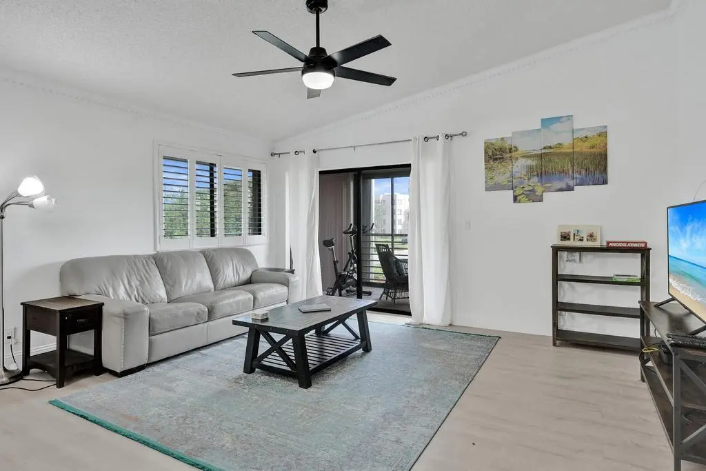 DSC04003 at 9361 SW 23RD Street 3203, Davie