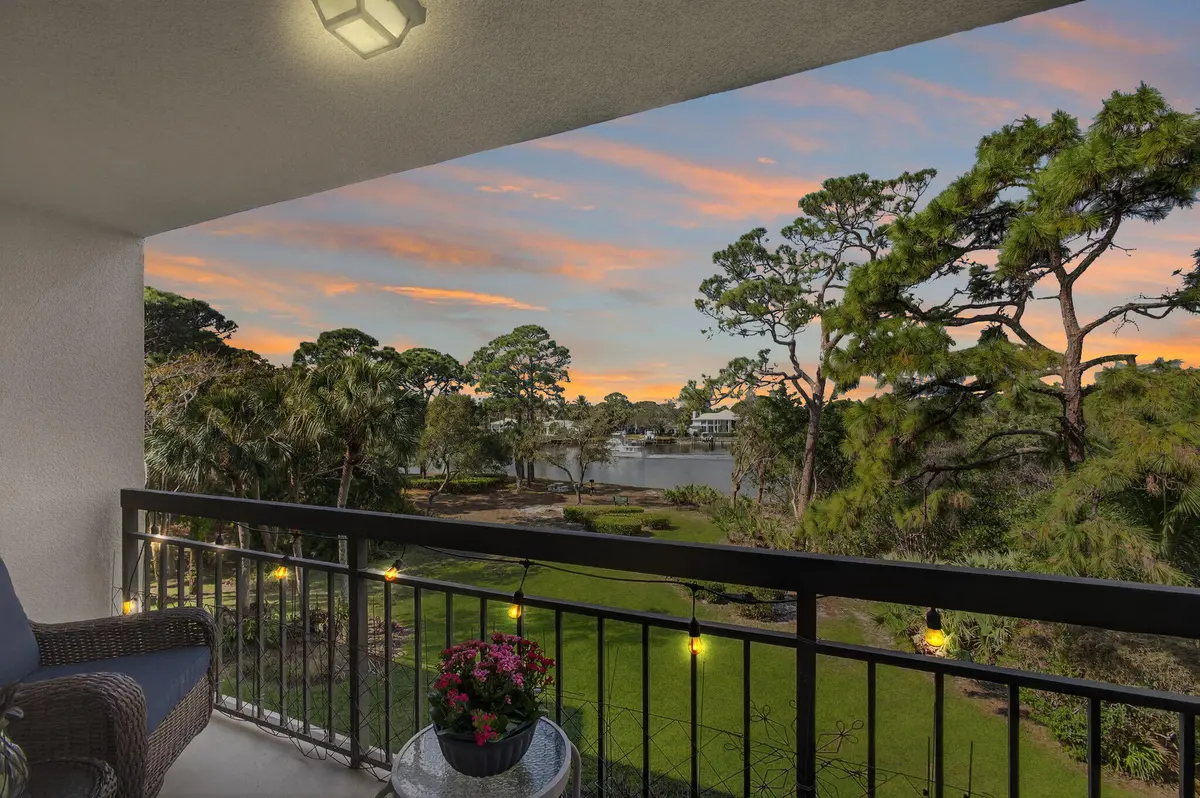 TWILIGHT VIEW at 1901 MARINA ISLE Way 304, Jupiter