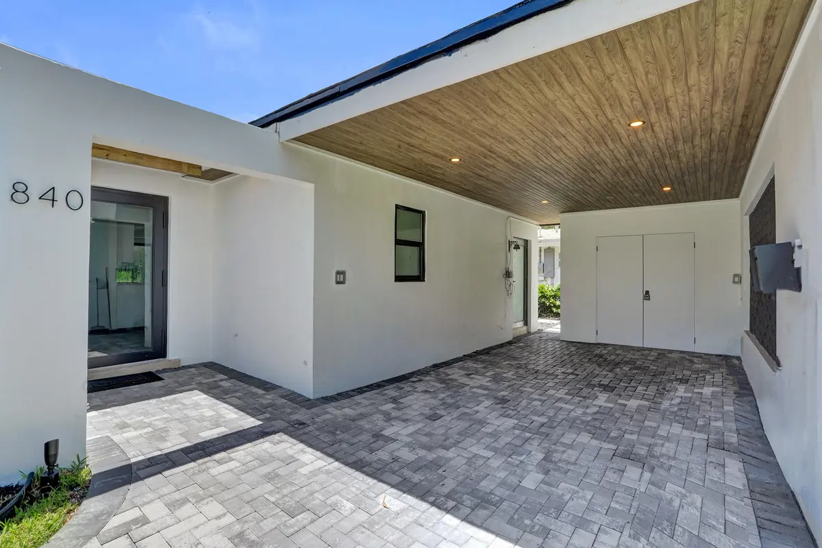 DSC01978 at 840 SW 3RD Street, Boca Raton