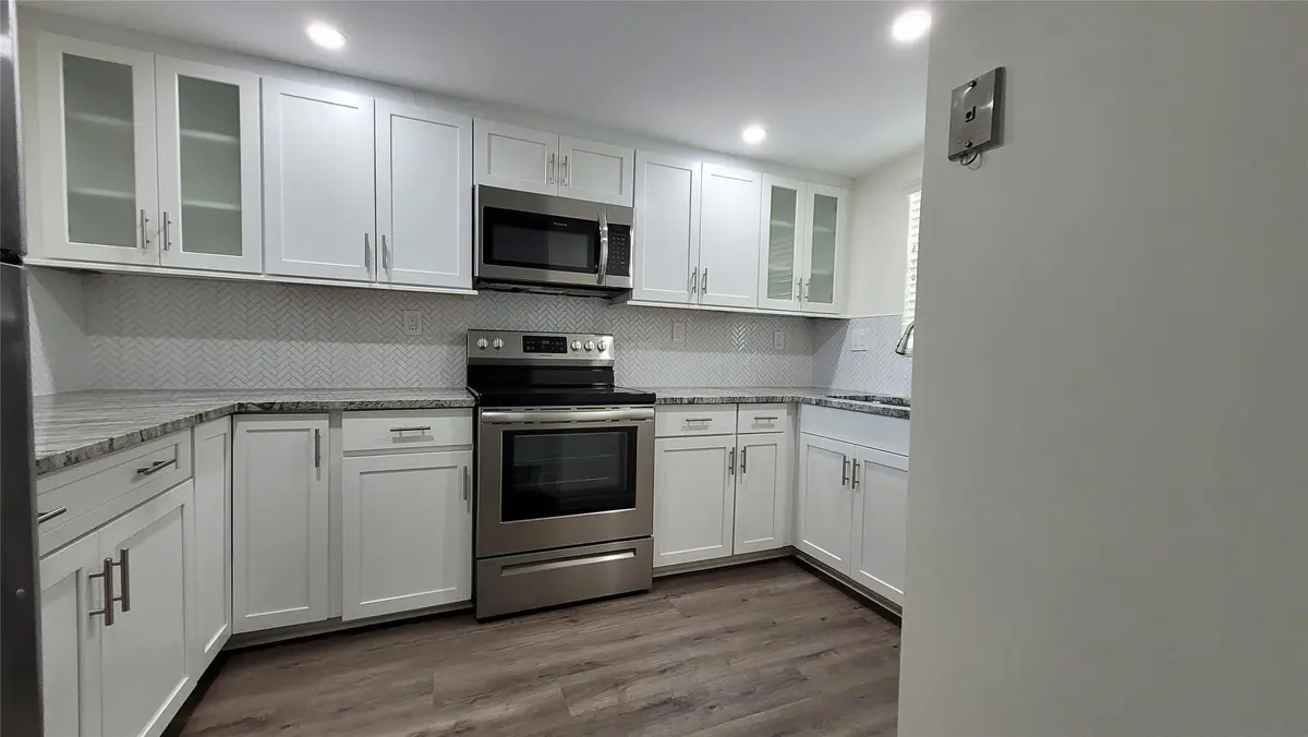 View of Kitchen at 3100 W ROLLING HILLS Circle 609, Davie