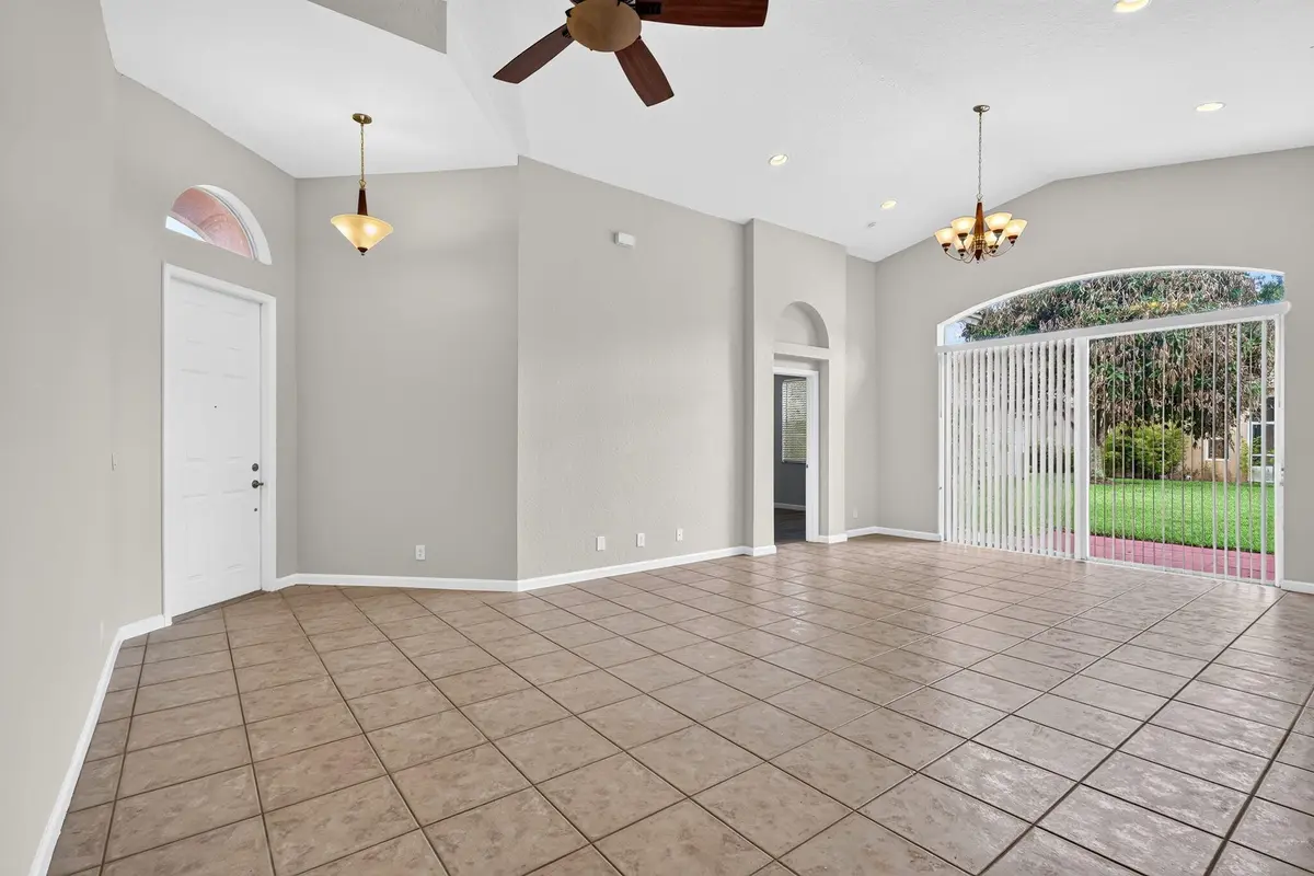 8-web-or-mls-7R7A1946 at 5614 SUNBERRY Circle, Fort Pierce