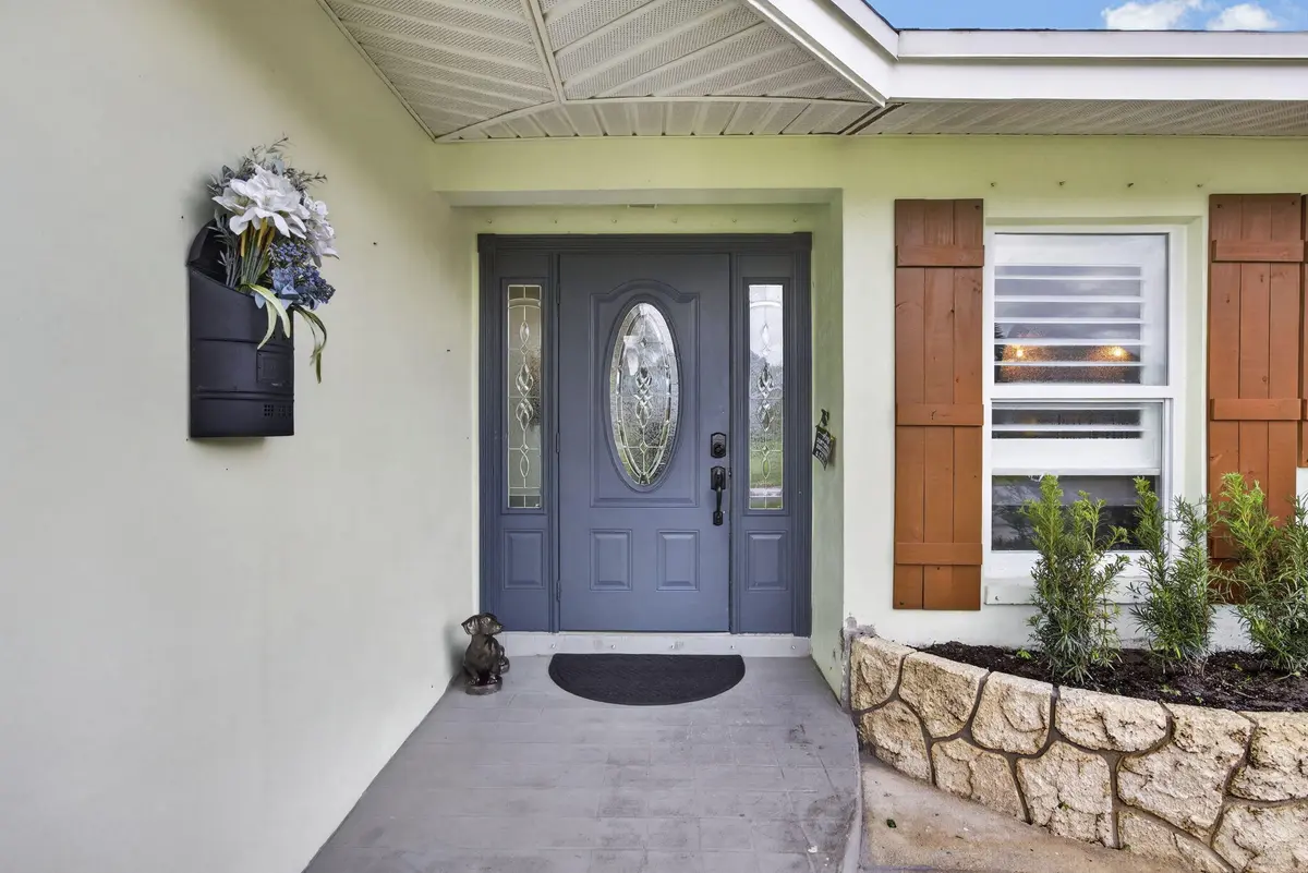 6-web-or-mls-9-print-BS1A5309 at 3854 BUTTERCUP Circle, Palm Beach Gardens