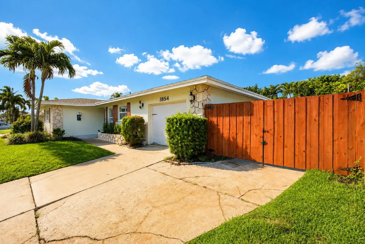5-web-or-mls-untitled (7 of 26) at 3854 BUTTERCUP Circle, Palm Beach Gardens